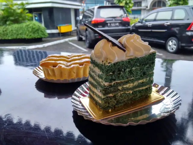 Gambar Makanan La Patisserie - Hotel Prama Grand Preanger 3