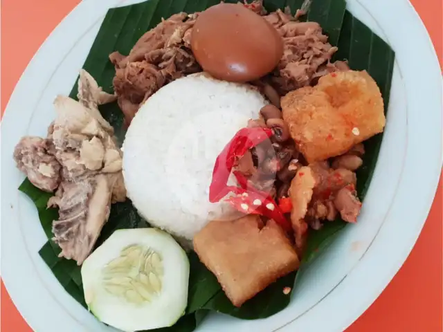 Gambar Makanan Nasi Kuning Hwa Ind, Simpang Borobudur 10