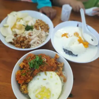 Bubur Hayam Manggo