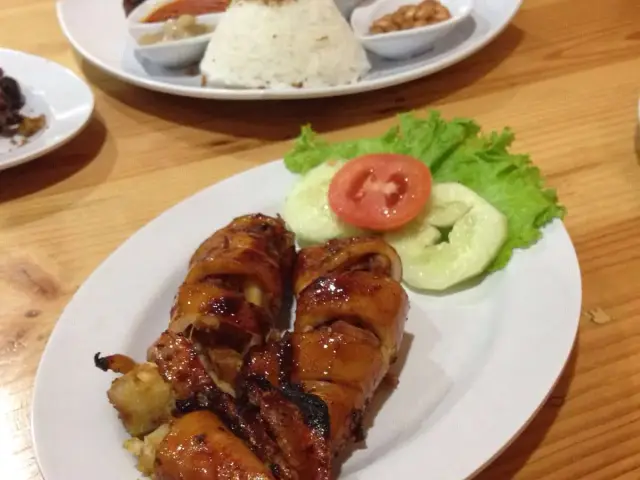 Gambar Makanan Ayam Betutu Ibu Putu 12