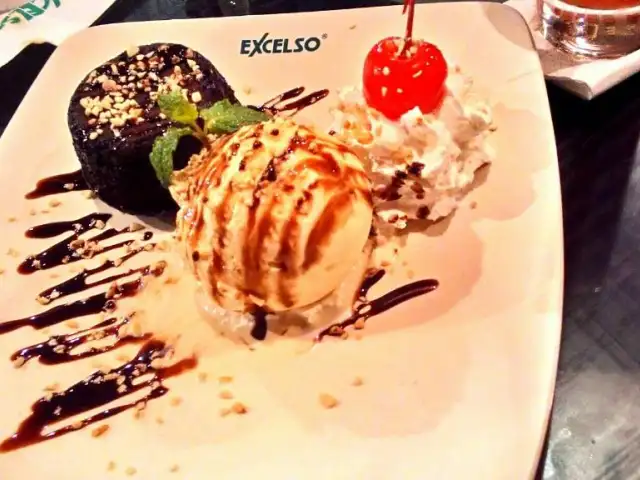 Gambar Makanan Excelso Cafe 10