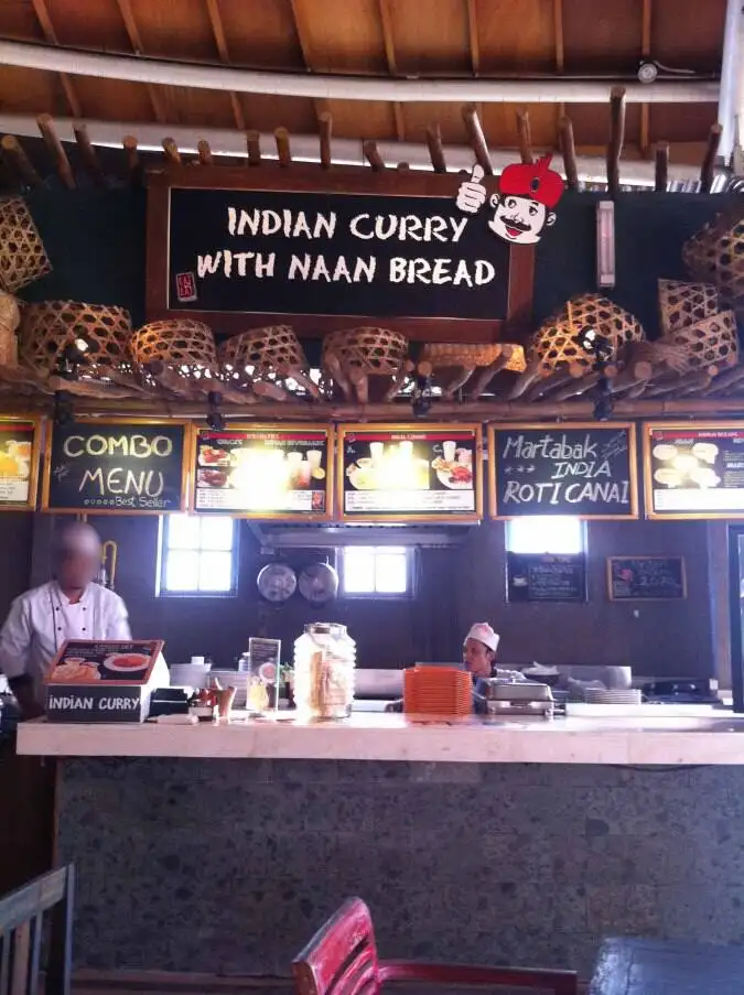 Indian Curry with Naan Bread