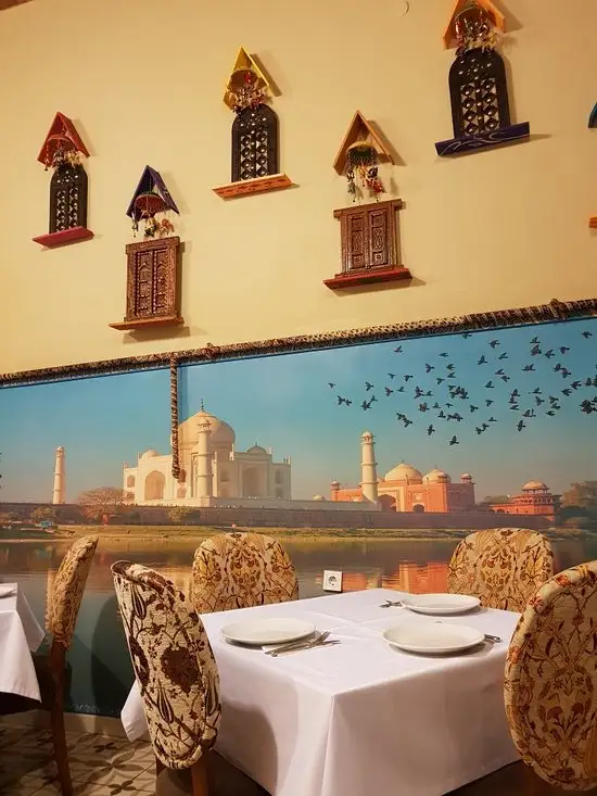 Taj-Mahal Indian Restaurant'nin yemek ve ambiyans fotoğrafları 31