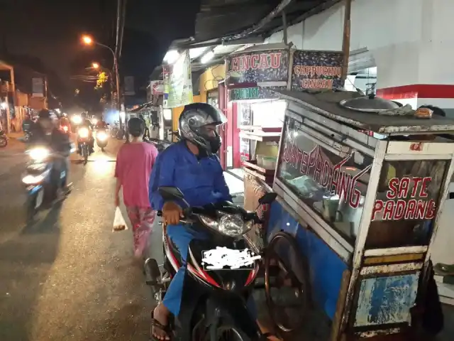 Gerobak sate padang pariaman