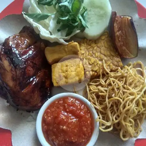 Gambar Makanan Ayam Geprek dan Ayam Bakar Mantulll Pahlawan 11