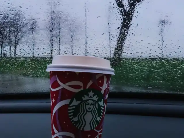 Starbucks'nin yemek ve ambiyans fotoğrafları 1