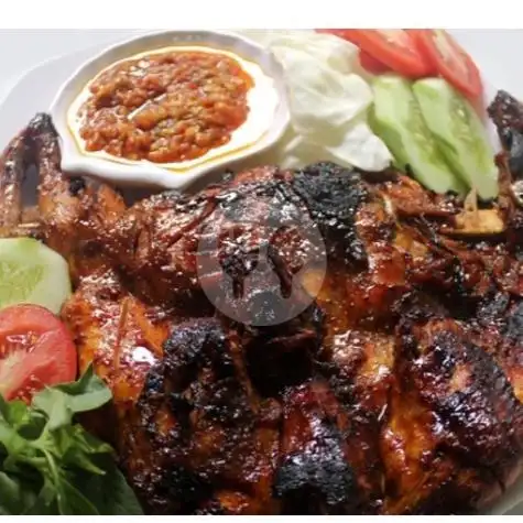 Gambar Makanan Ayam Goreng & Bakar Diwo, Dago 1