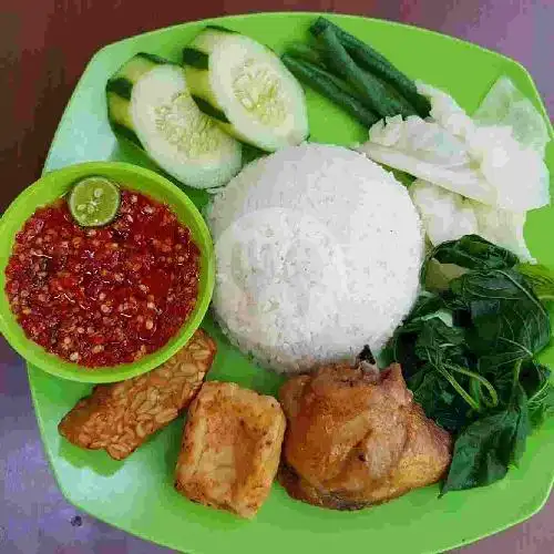 Gambar Makanan Nasi Tempong Banyuwangi Ibu Romy, Denpasar 9