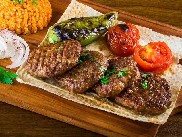 Kadirbey Köfte & Izgara & Çorba'nin yemek ve ambiyans fotoğrafları 1