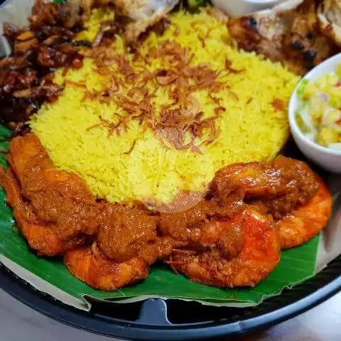 Gambar Makanan Nasi Kuning DM & Songkolo Bagadang, Pasar Segar 15