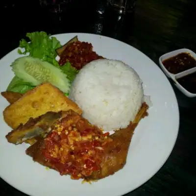 Ayam Bakar Wong Solo