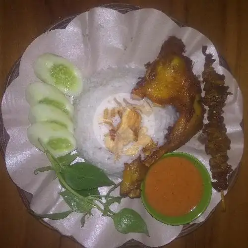 Gambar Makanan Ayam Goreng Dan Nasi Uduk Betawi, Pondok Kelapa 4