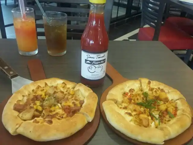 Gambar Makanan Pizza Hut Sultan Agung 3