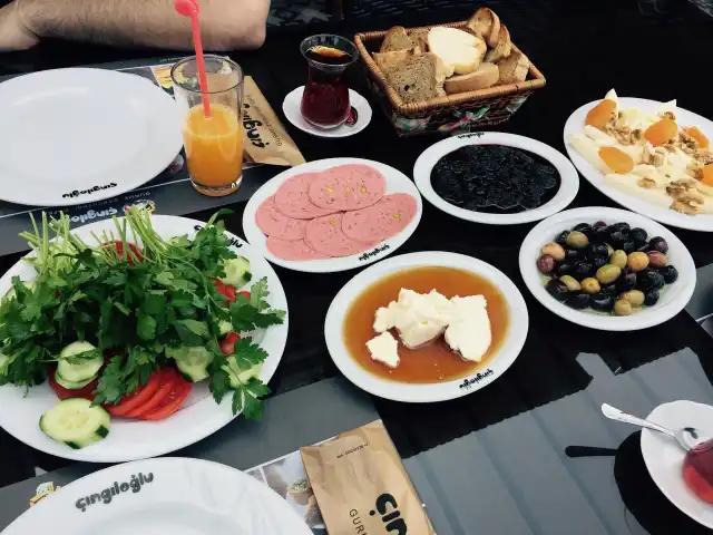 Çıngıloğlu Gurme Şarküteri'nin yemek ve ambiyans fotoğrafları 9
