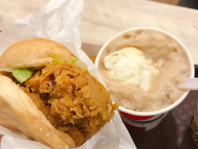 KFC Drive-Thru Food Photo 6