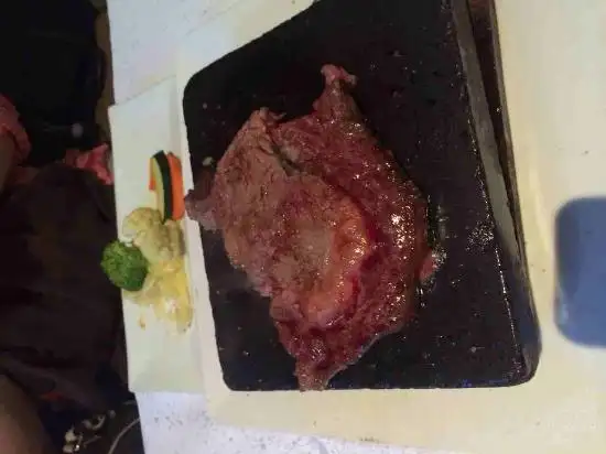 House of Wagyu Stone Grill Food Photo 2