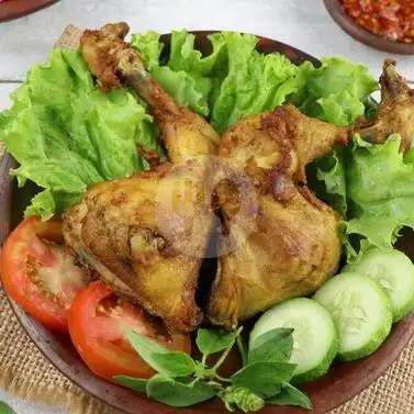 Gambar Makanan Ayam Penyet Sambel Ijo Jenk Ina, Cikoko 3