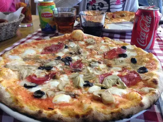 Pizzeria Al Trancio Istanbul'nin yemek ve ambiyans fotoğrafları 9
