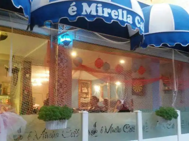E Mirella Cafe'nin yemek ve ambiyans fotoğrafları 23