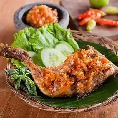 Gambar Makanan Ayam Tulang Lunak Bu Rahayu, Denpasar 7