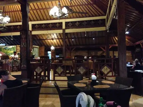 Gambar Makanan Kuta Puri Restaurant 19