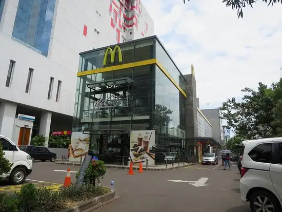 Gambar Makanan McDonald's - Hayam Wuruk 8