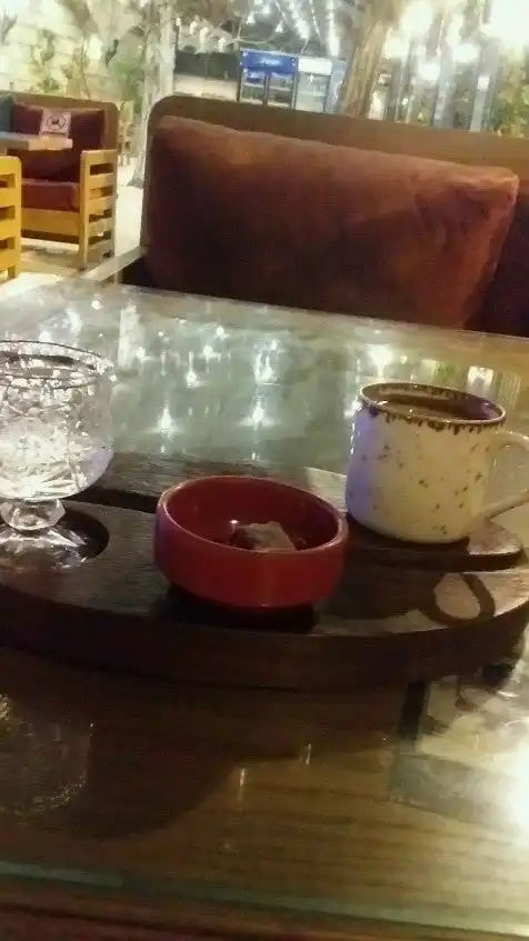 Tren Nargile Cafe & Restaurant'nin yemek ve ambiyans fotoğrafları 4