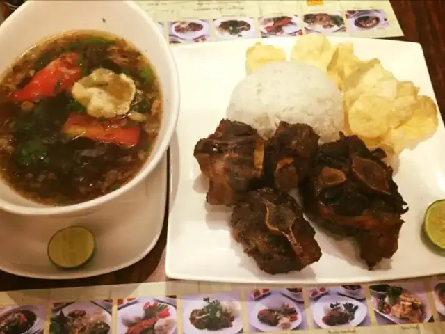 Gambar Makanan Sop Buntut Bogor 13