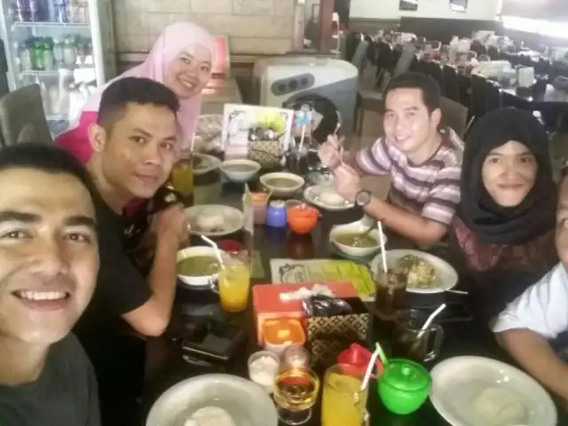 Gambar Makanan Empal Gentong Haji Apud 12