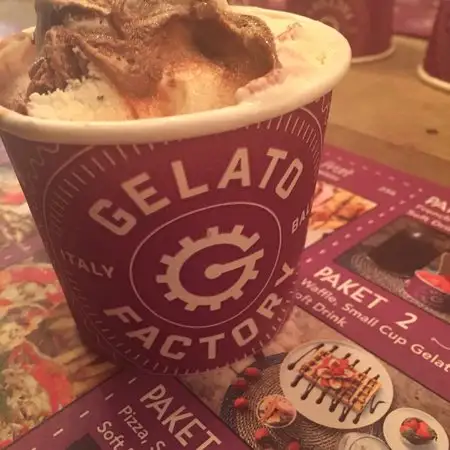 Gambar Makanan Gelato Factory Renon 8