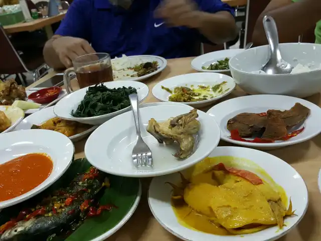 Gambar Makanan Restoran Sederhana 4