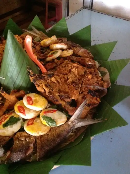 Gambar Makanan Warung Ayam Panggang Dungus WAPD 8