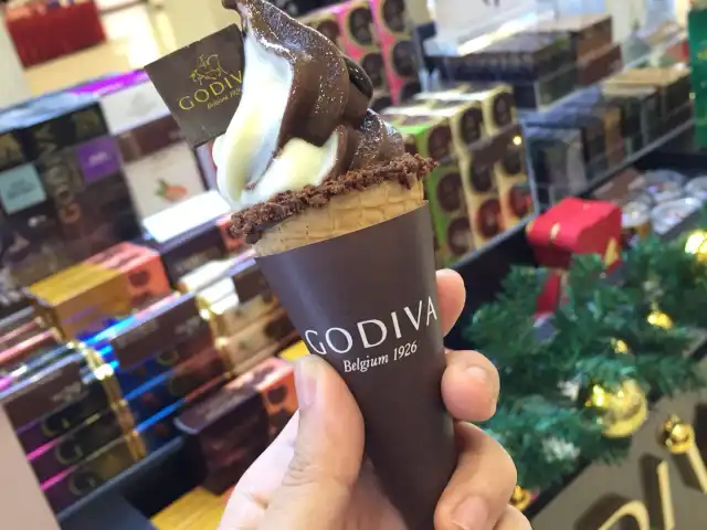 Godiva Chocolatier Food Photo 10