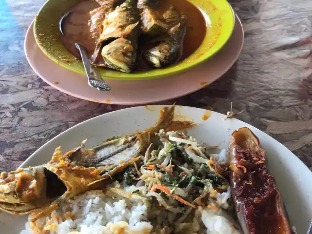 Gulai Ikan Temenung Food Photo 16