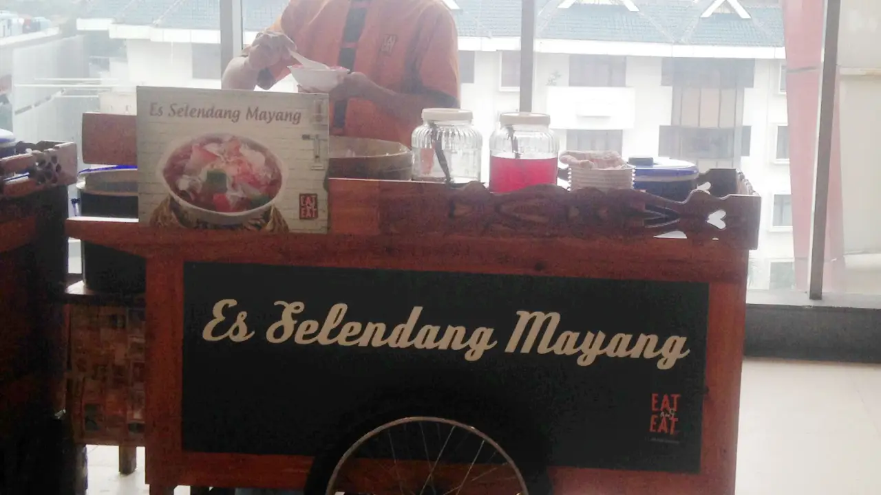 Es Selendang Mayang