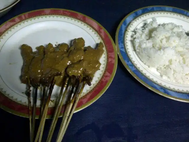 Gambar Makanan Sate dan soto anggrek 2