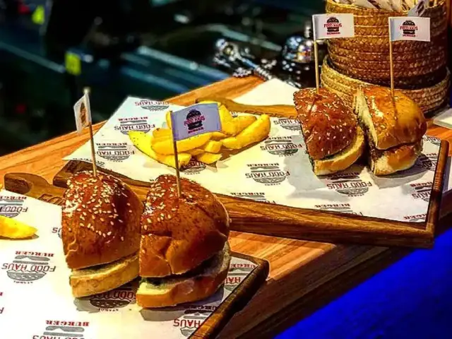 Food Haus Burger'nin yemek ve ambiyans fotoğrafları 8