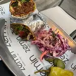 Zemin Burrito Taco Etc.'nin yemek ve ambiyans fotoğrafları 3