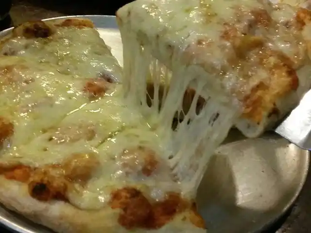 Gambar Makanan Gian Pizza 6