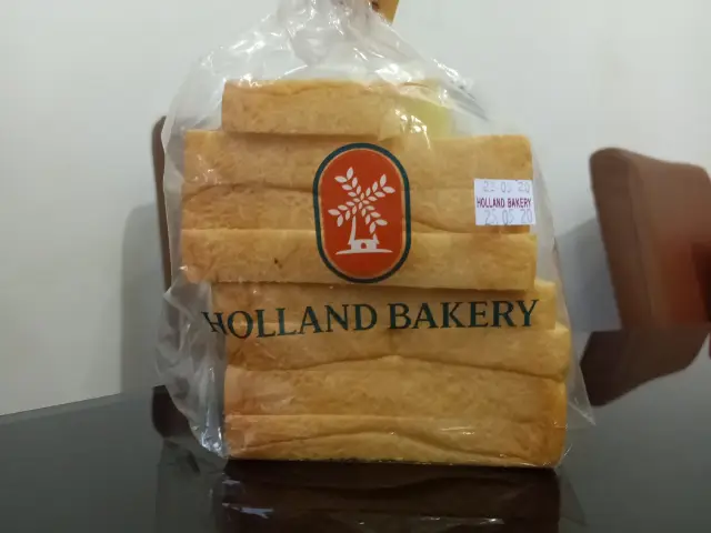 Gambar Makanan Holland Bakery 13