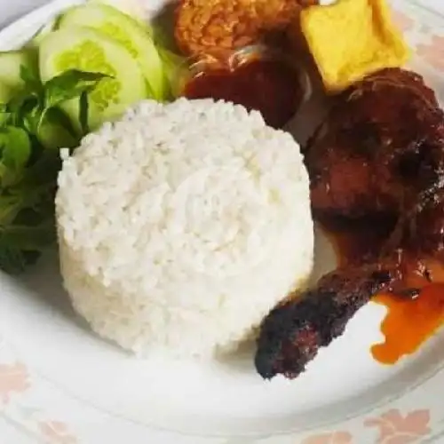 Gambar Makanan Warung Rahayu Ayam Geprek & Pisang Hijau, Gg Bugenfil Rt 30 Batakan Mas 10