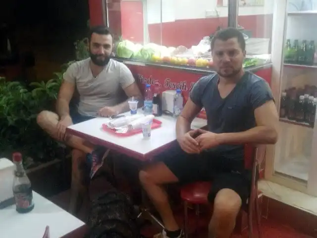 Çiğ Köfteci Berat Usta'nin yemek ve ambiyans fotoğrafları 16