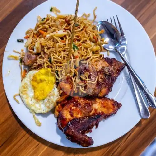 Gambar Makanan Nasi Goreng Dan Kwetiau Zie BOBA, Canggu 7