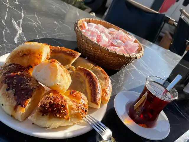 İzmit Simit Fırınları'nin yemek ve ambiyans fotoğrafları 1