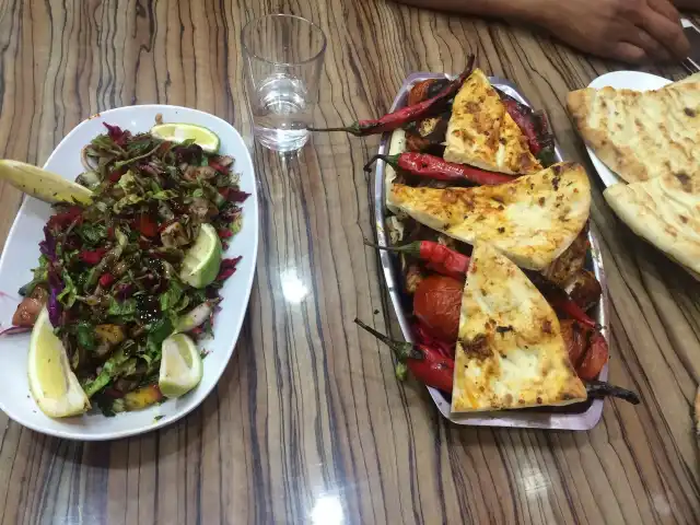 Sarı Kelebek Kebap Salonu'nin yemek ve ambiyans fotoğrafları 16