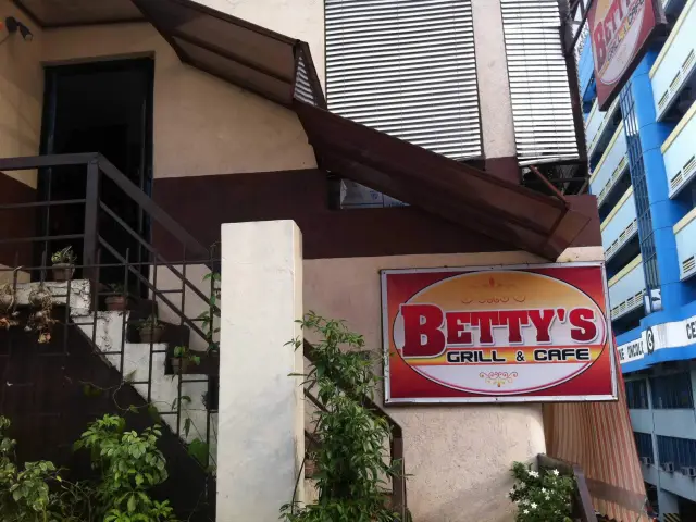 Betty's Grill And Cafe Food Photo 2