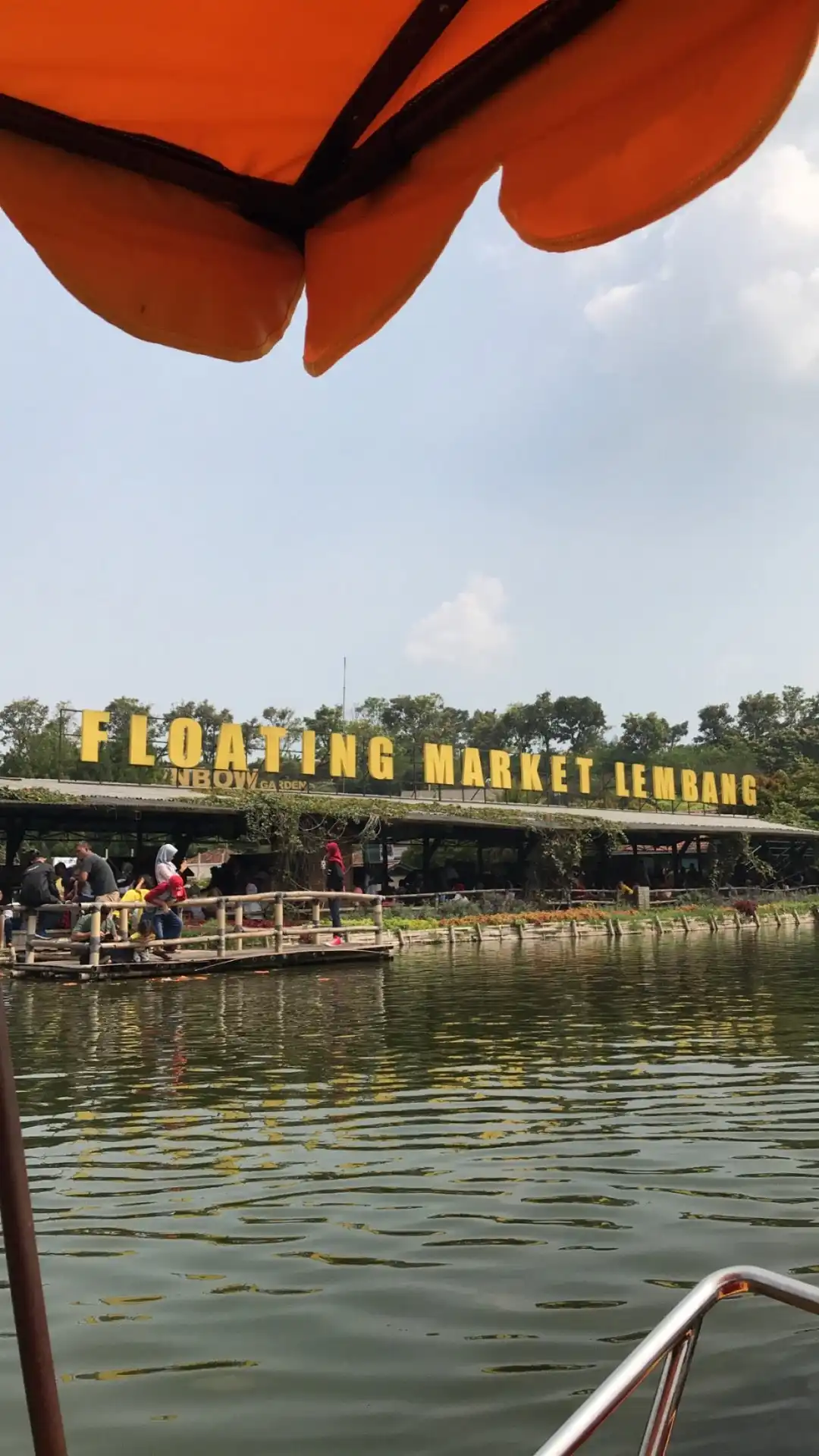 Steam boat floating market lembang