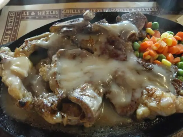 Grills & Sizzles Food Photo 13