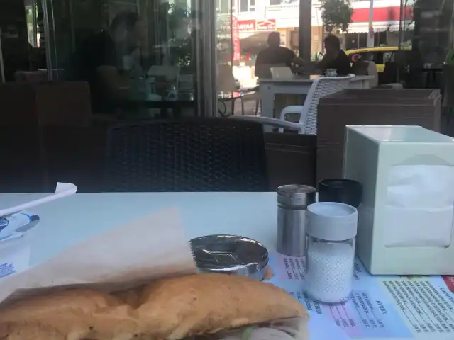 Meşhur Komaş Döner'nin yemek ve ambiyans fotoğrafları 4