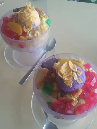 Ice Castle Halo-Halo and Ice Cream House Food Photo 1